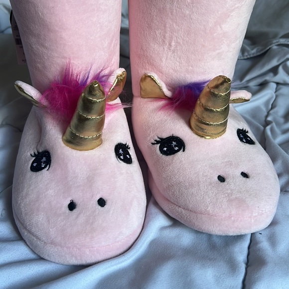 Unicorn slippers 🦄 - Picture 3 of 5